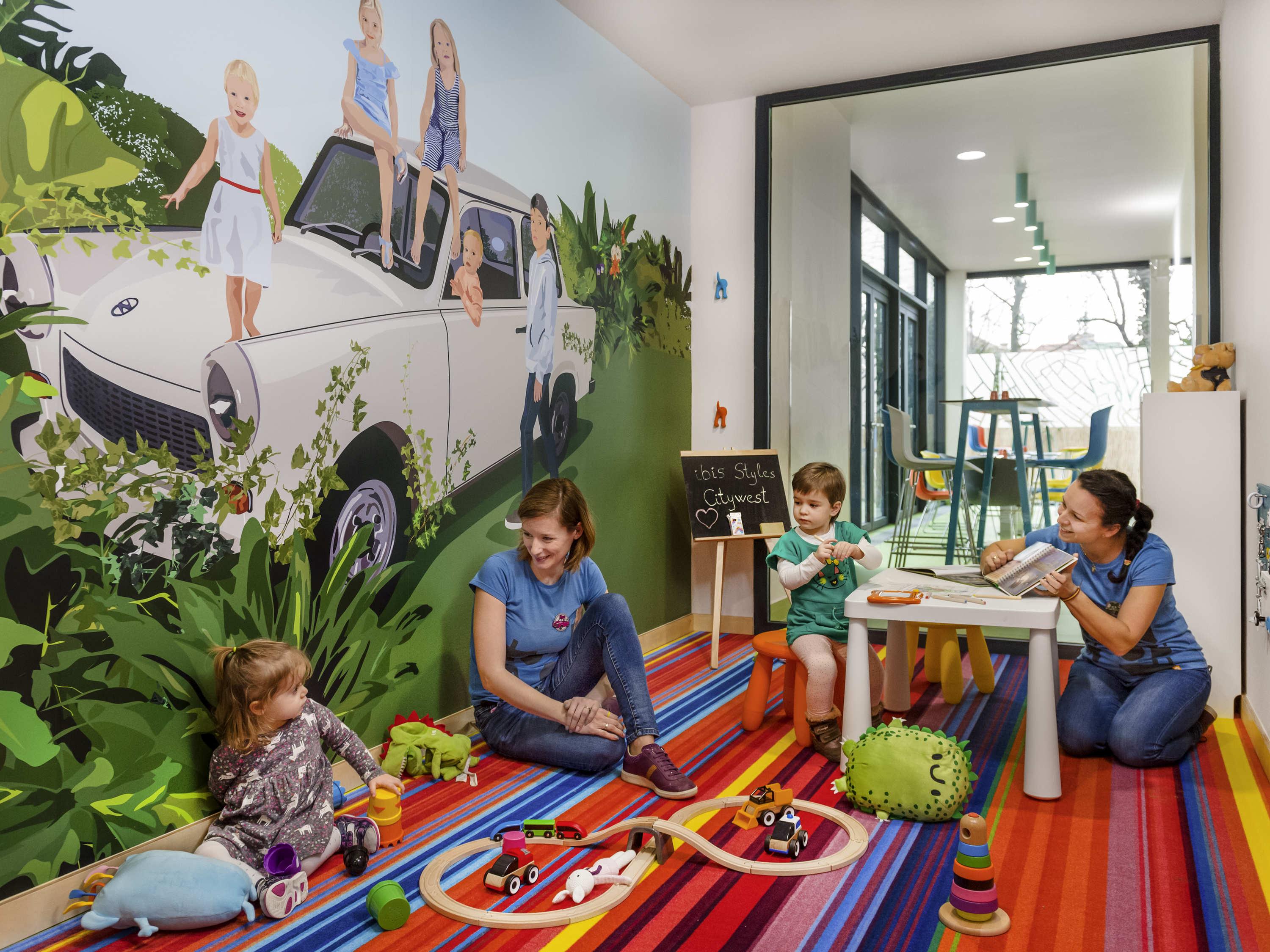 Ibis Styles Budapest Citywest Exterior photo