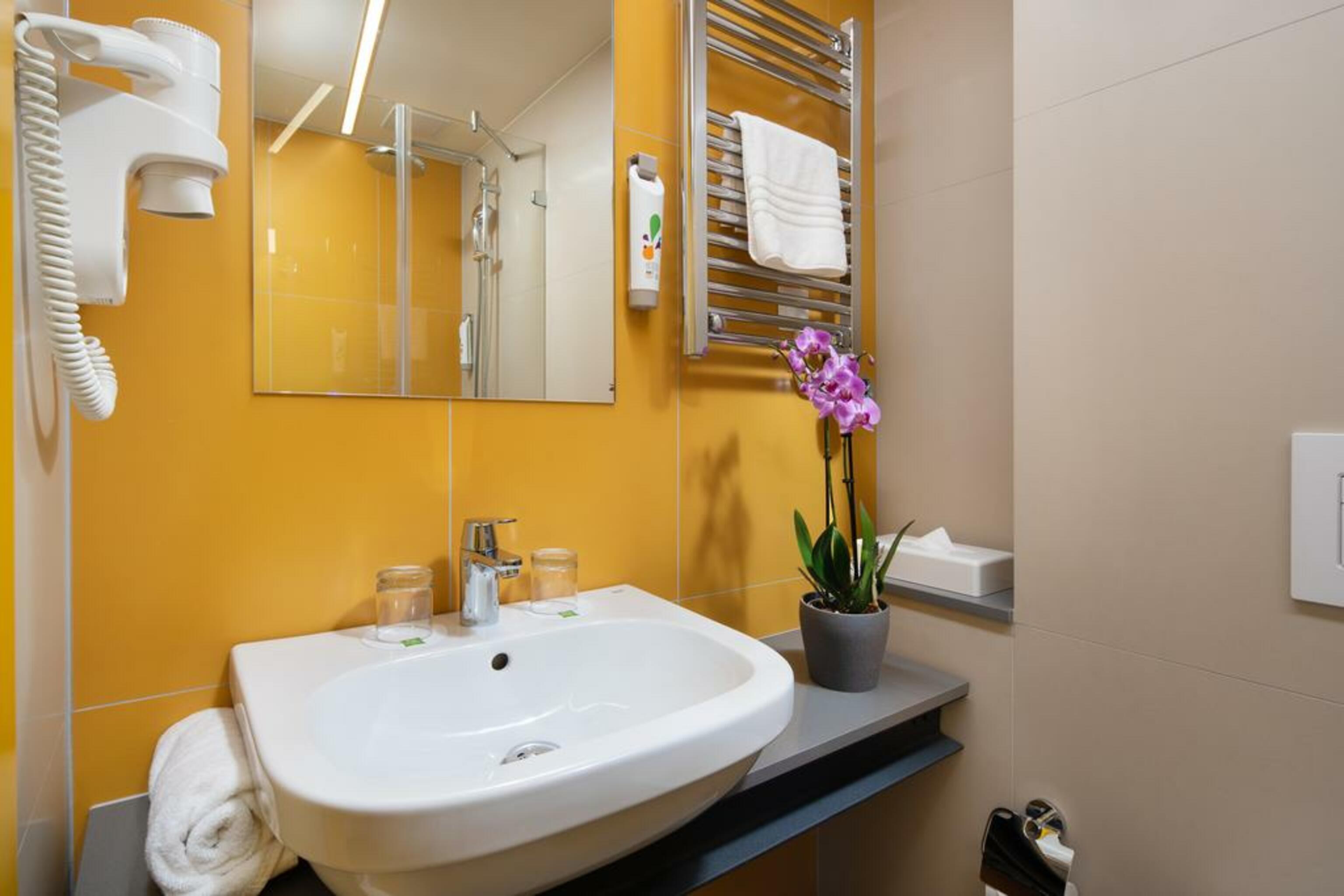 Ibis Styles Budapest Citywest Exterior photo