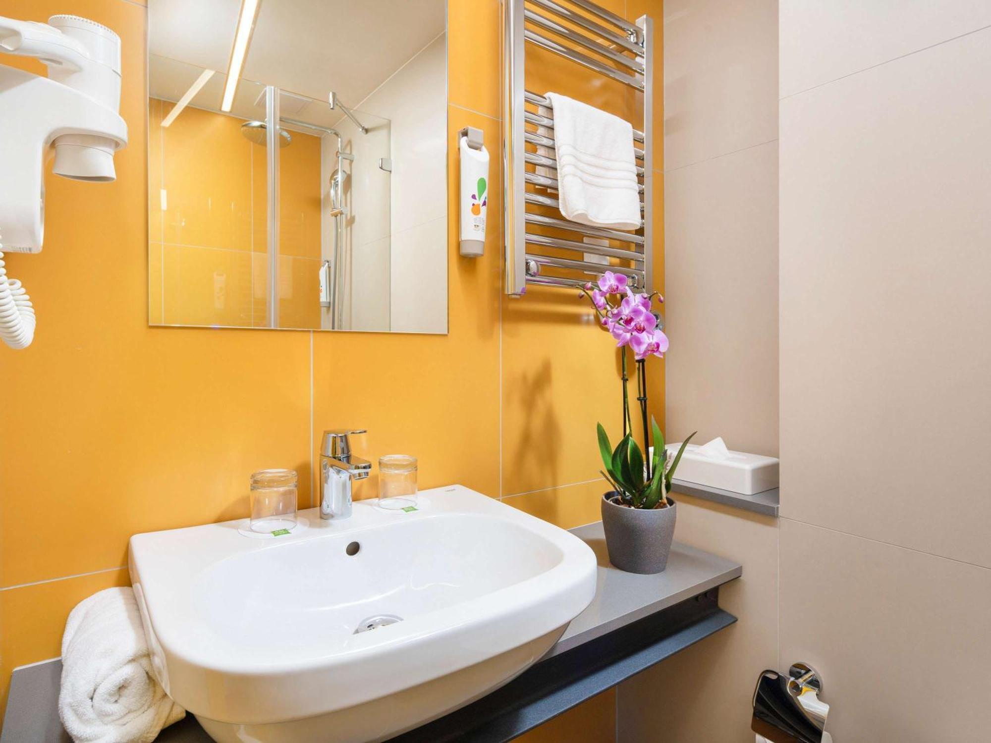 Ibis Styles Budapest Citywest Exterior photo