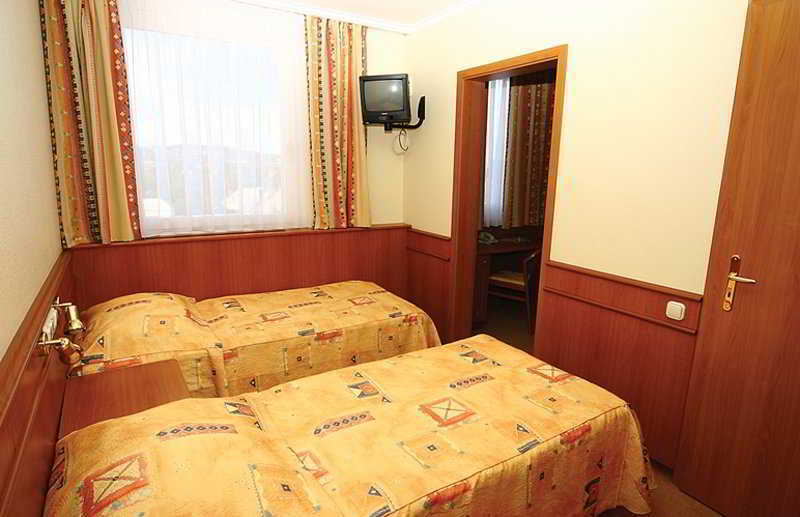 Ibis Styles Budapest Citywest Exterior photo